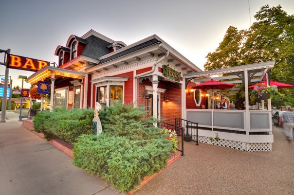 1915141_131458236334_66581_n